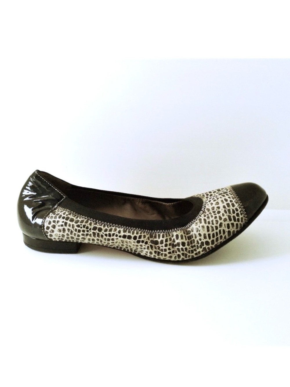 Anyi Lu Cate Python Embossed Cap Toe Leather Ballet Flats Shoes Cream Black 7.5
